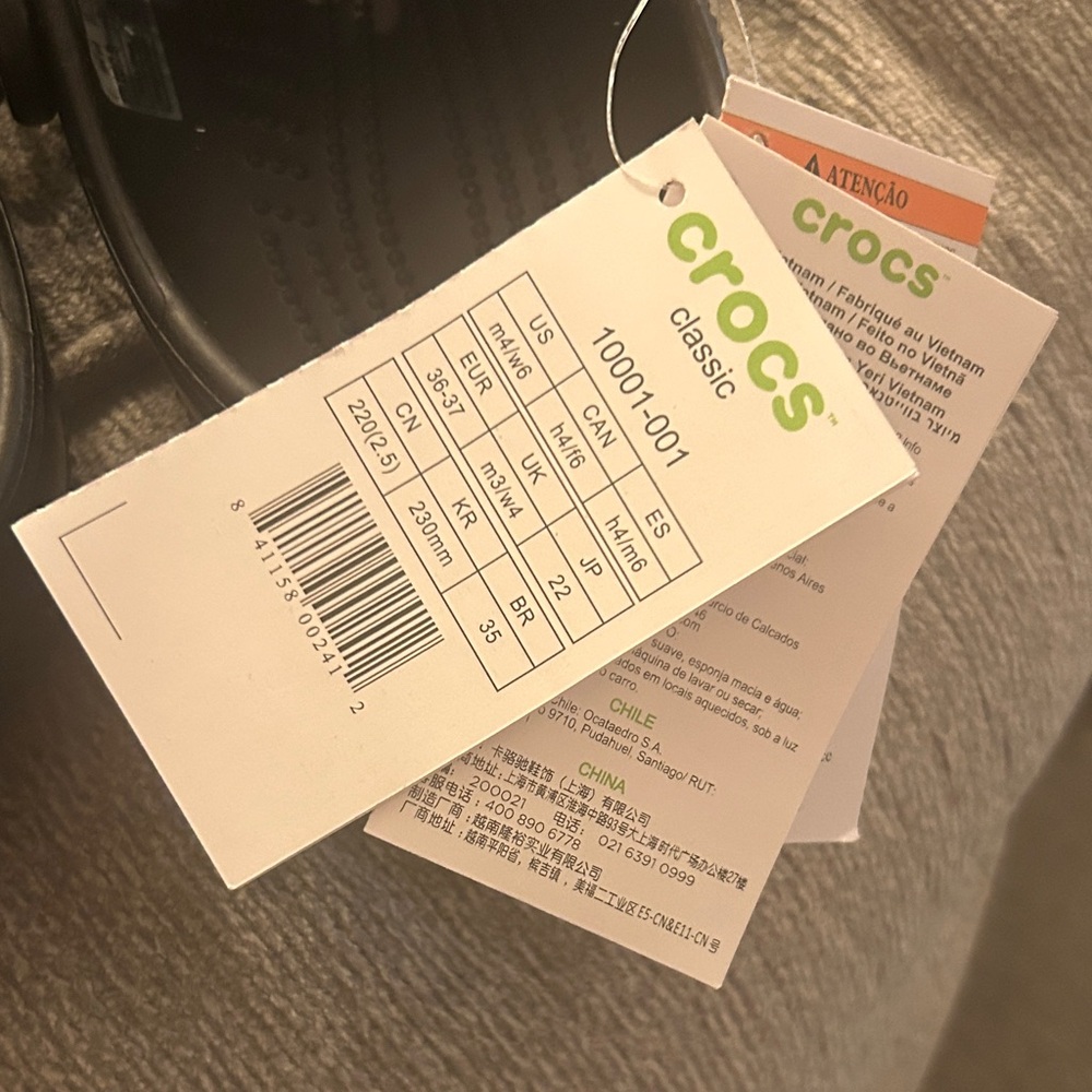 CROCS children’s size 3, NWT - Picture 2 of 7
